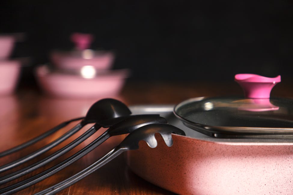 PFAS in Cookware: What the Science Actually Says